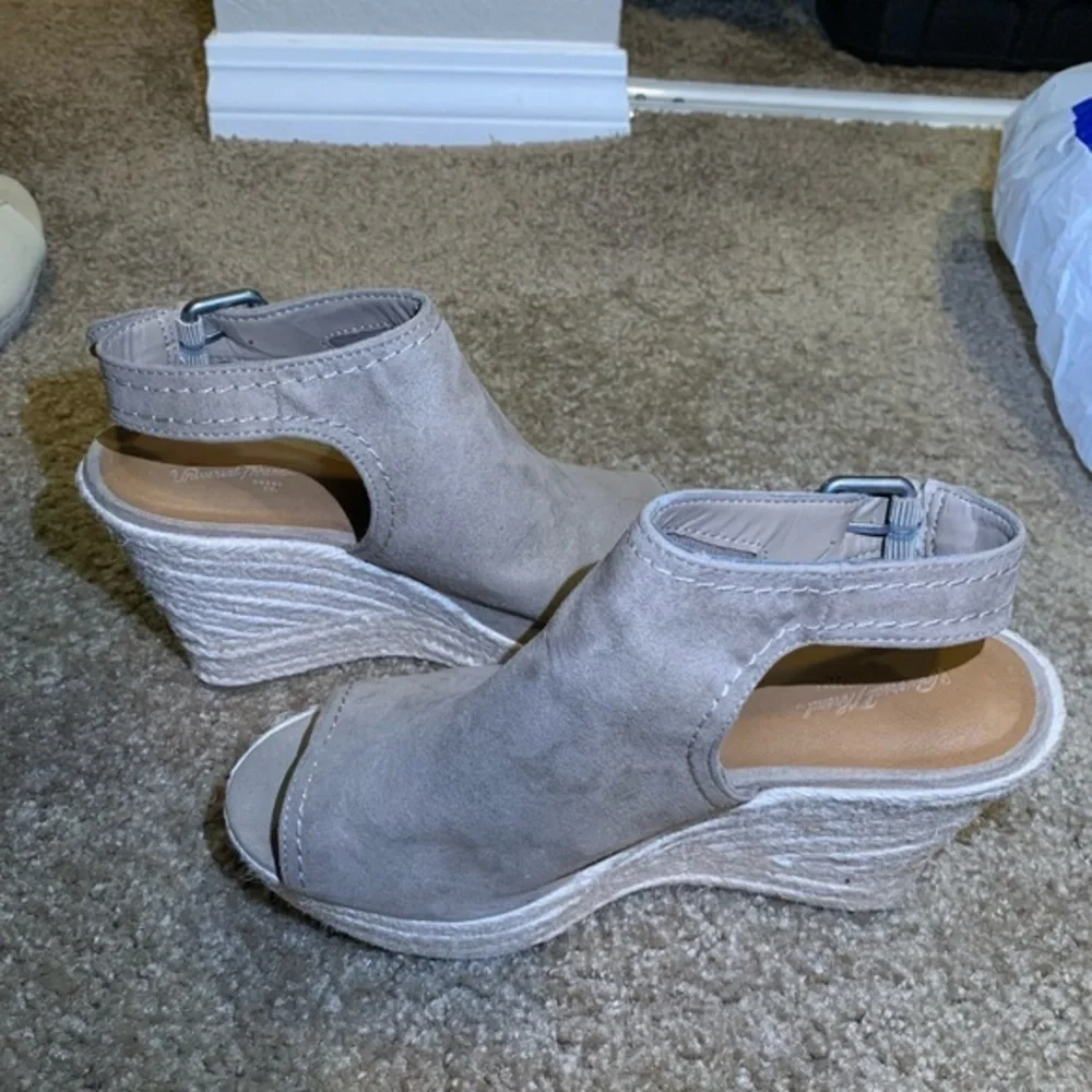 Universal Thread Tan Suede 4